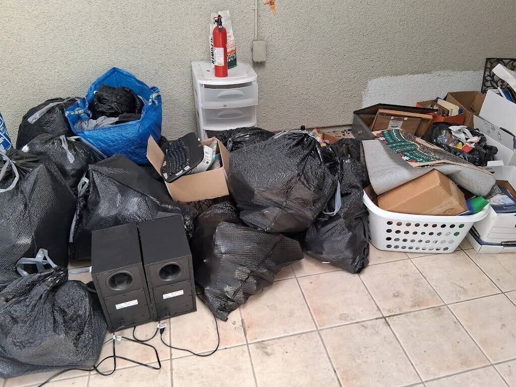 Yard waste removal in Tustin, CA